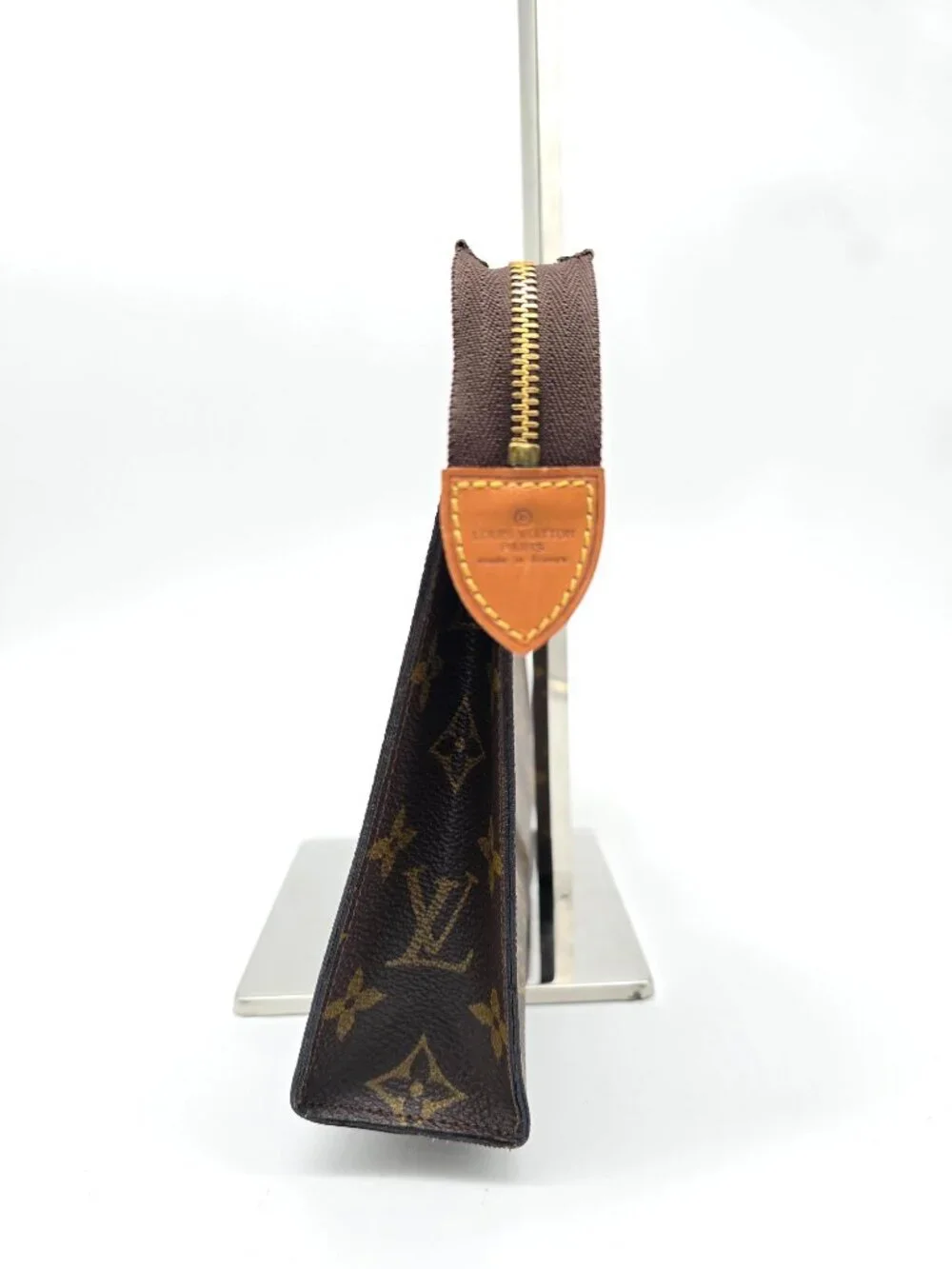 Louis Vuitton classic louis